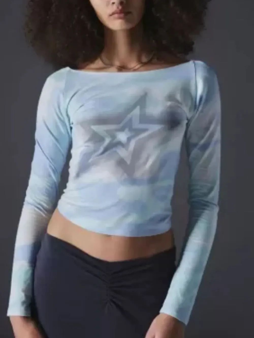 silence + noise Light Blue Star-Graphic Long Sleeve Crop Top XS